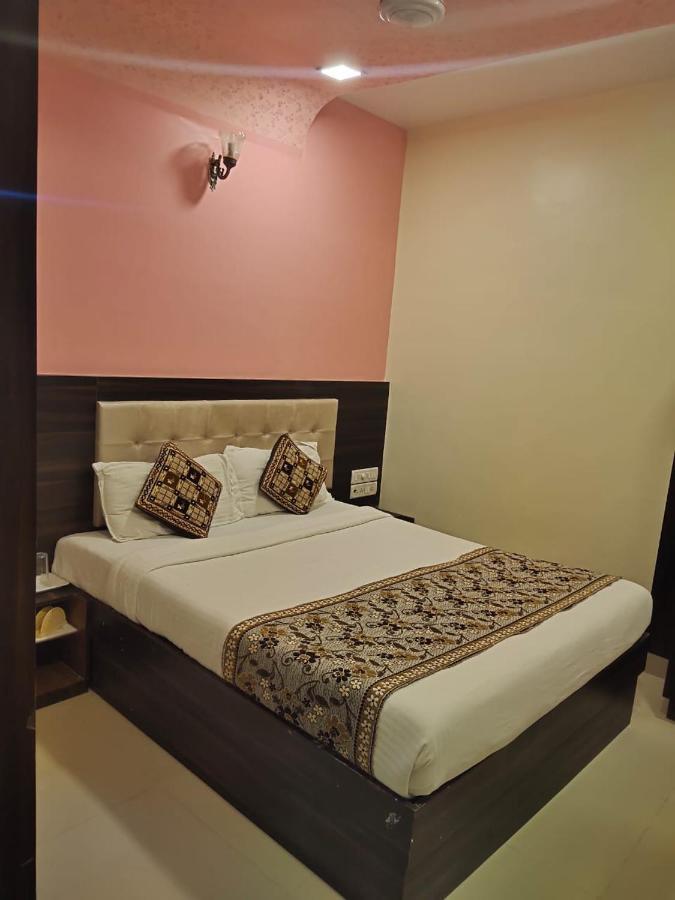 Hotel Golden Galaxy Bombay Eksteriør billede